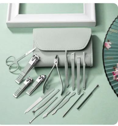 Personal Care Bundle Earwax Kit+16 Pcs Manicure Pedicure Set