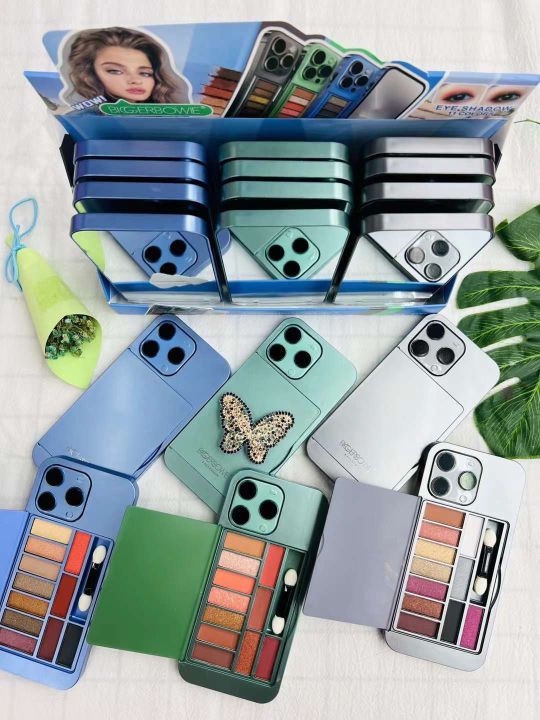 Mobile eyeshadow palette