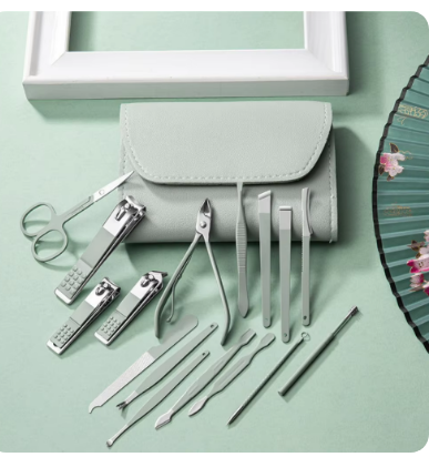 16 PCS Stainless Steel Manicure Pedicure Set