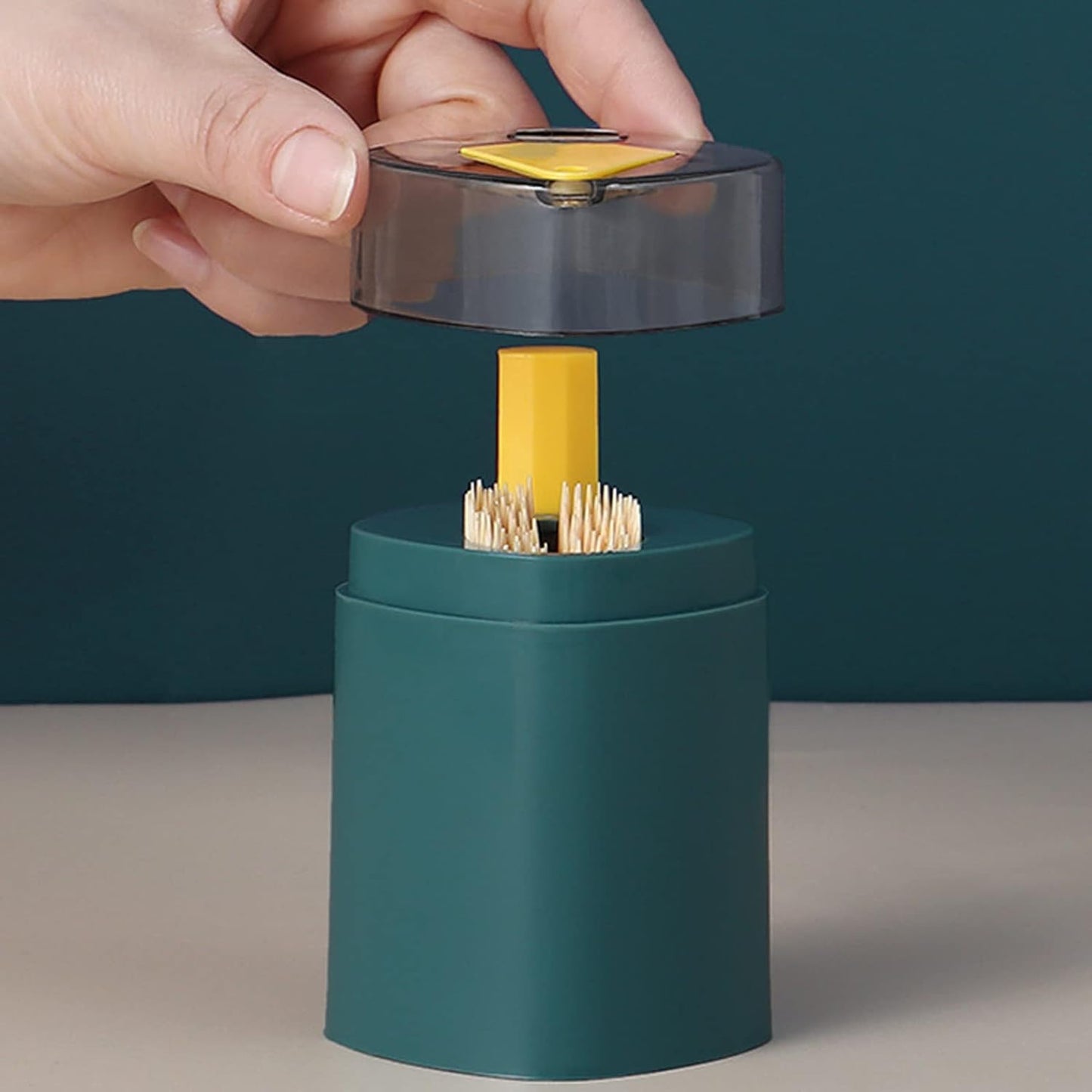 Push-type automatic toothpick holder